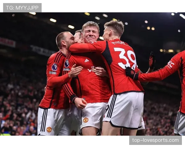 拉菲尼亚 vs 安东尼：右边锋战术适配与进攻效率对比